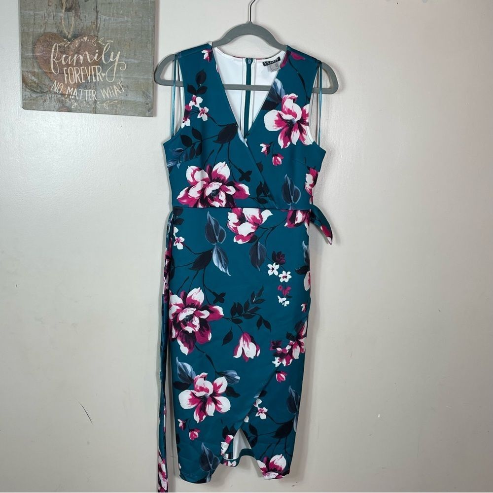 VENUS DRESS - Picture 6 of 8